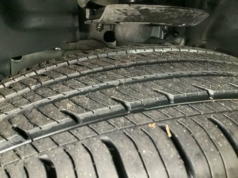 Used 2020 Jeep Cherokee Latitude Plus w/ Comfort/Convenience Group image 22