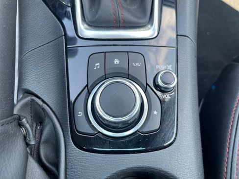 Used 2014 MAZDA MAZDA3 i Grand Touring FWD image 15
