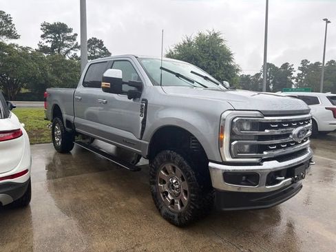 Used 2024 Ford F250 Lariat w/ Lariat Ultimate Package AWD/4WD image 3