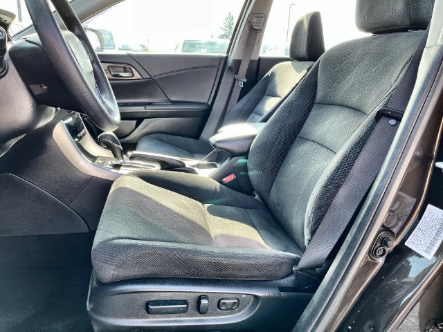 Used 2016 Honda Accord EX image 22