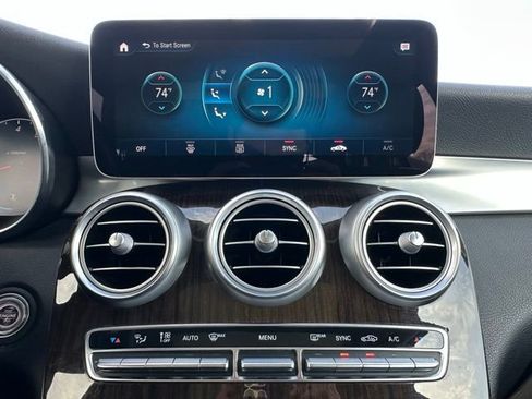 Used 2021 Mercedes-Benz GLC 300 4MATIC image 22