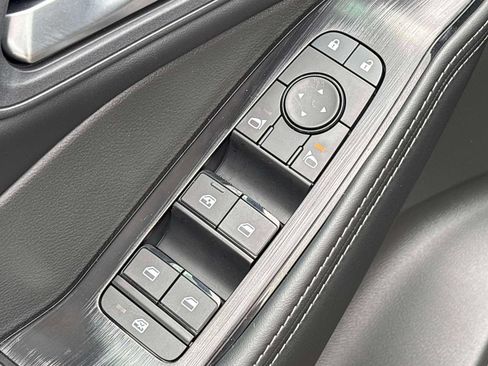 New 2026 Nissan Rogue SV FWD image 18