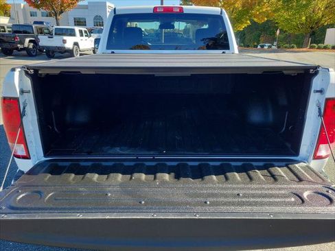 Certified 2019 RAM 1500 Express RWD image 19