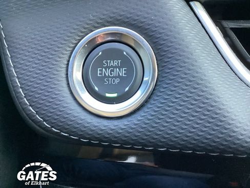 Used 2026 Chevrolet Equinox LT FWD image 23