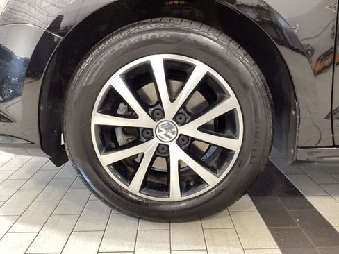 Used 2018 Volkswagen Jetta SE FWD image 21