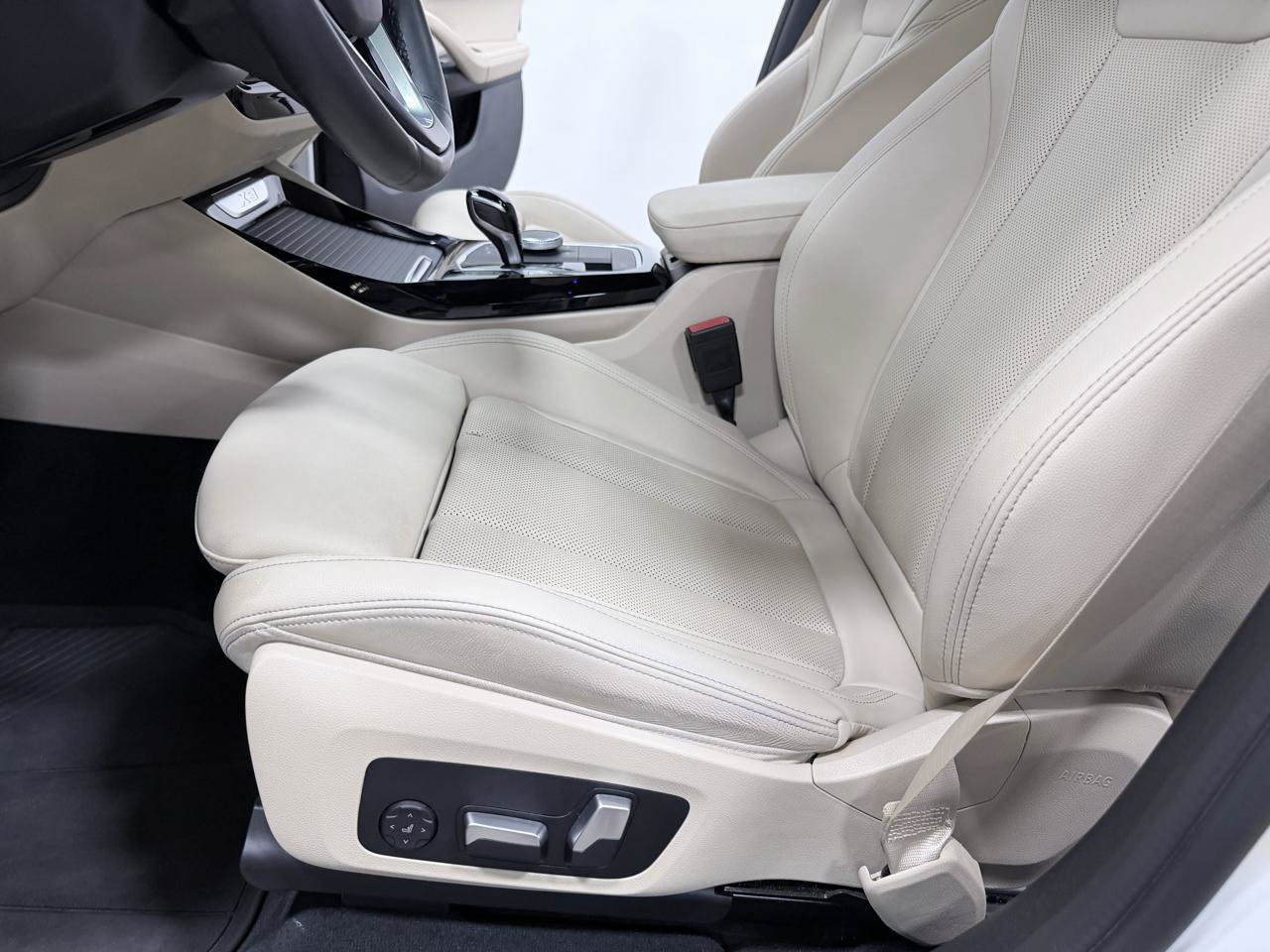 Used 2022 BMW X3 sDrive30i w/ Convenience Package RWD image 32