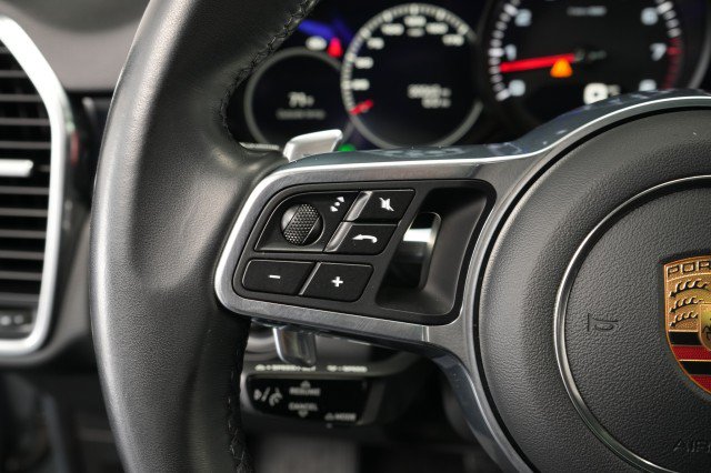Used 2023 Porsche Cayenne AWD/4WD image 29