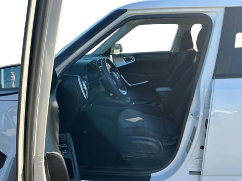 Used 2024 Kia Soul LX w/ Option Group 015 image 14