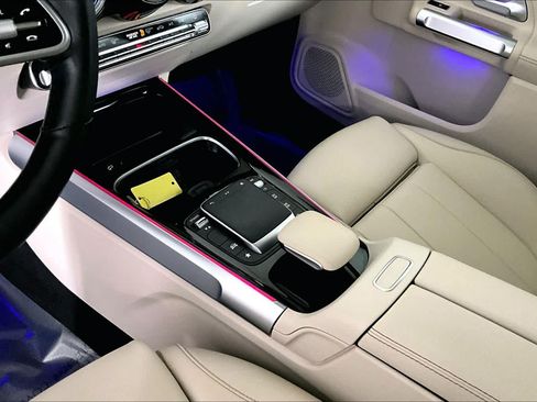 Certified 2022 Mercedes-Benz GLB 250 4MATIC image 17