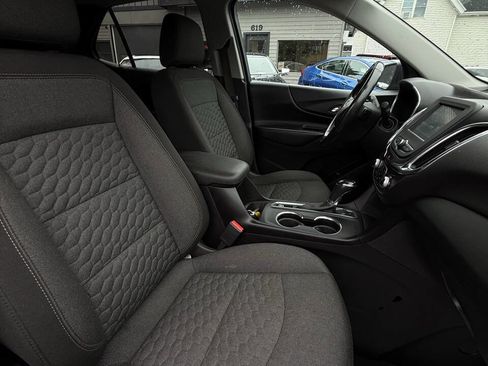 Used 2018 Chevrolet Equinox LT image 18