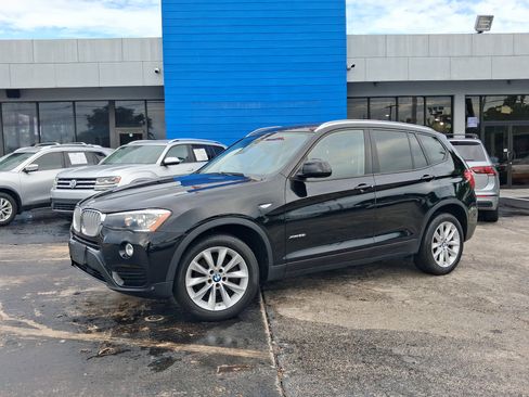 Used 2017 BMW X3 xDrive28i AWD/4WD image 2