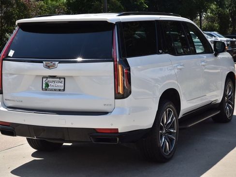 Used 2023 Cadillac Escalade Sport AWD/4WD image 8