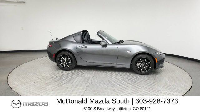 Used 2025 MAZDA MX-5 Miata RF Grand Touring RWD image 9