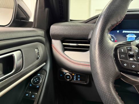 Used 2025 Ford Explorer ST-Line AWD/4WD image 77