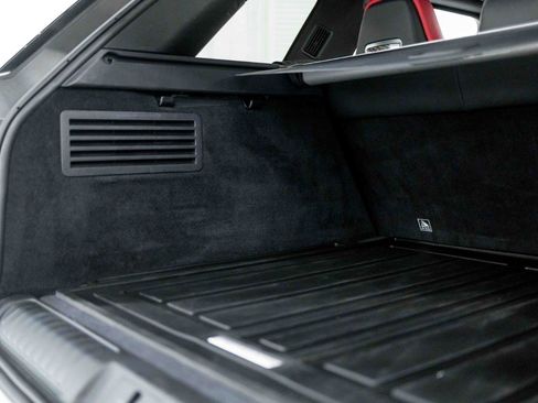 Used 2022 Land Rover Range Rover Sport SVR AWD/4WD image 89