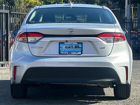 Used 2024 Toyota Corolla LE image 5