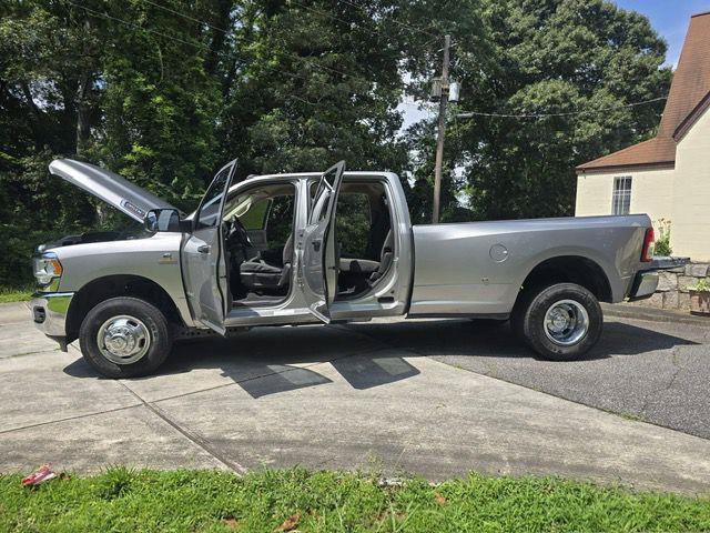 Used 2019 RAM 3500 Tradesman AWD/4WD image 2