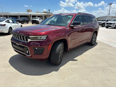 Used 2023 Jeep Grand Cherokee L Overland AWD/4WD image 7