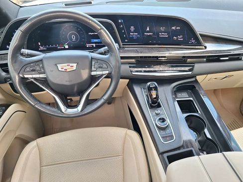 Used 2022 Cadillac Escalade ESV Premium Luxury AWD/4WD image 11