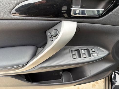 Used 2025 Mitsubishi Eclipse Cross SE image 7