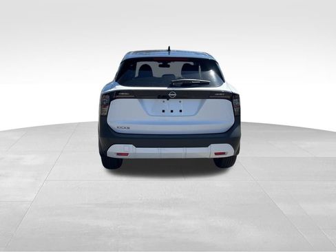 New 2025 Nissan Kicks SV w/ Illumination Package image 3