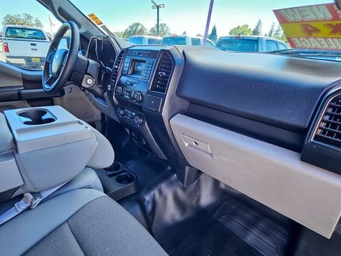 Used 2019 Ford F150 XL w/ Equipment Group 101A Mid AWD/4WD image 18