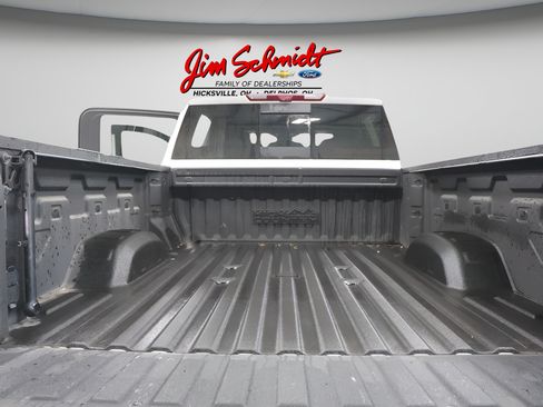 Used 2024 Chevrolet Silverado 2500 High Country w/ High Country Premium Package AWD/4WD image 37