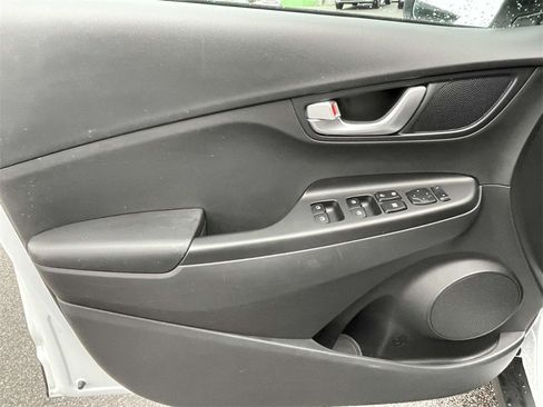 Used 2023 Hyundai Kona SEL w/ Convenience Package image 16