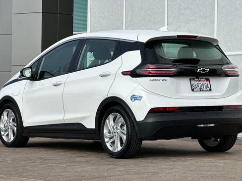 Used 2022 Chevrolet Bolt LT image 6