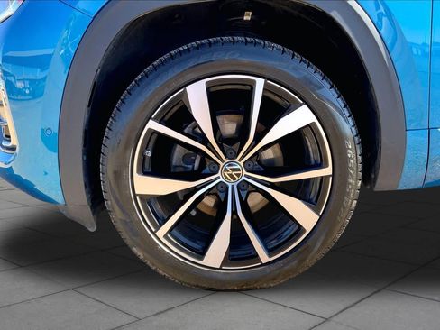 Used 2024 Volkswagen Atlas Cross Sport SEL Premium R-Line AWD/4WD image 11