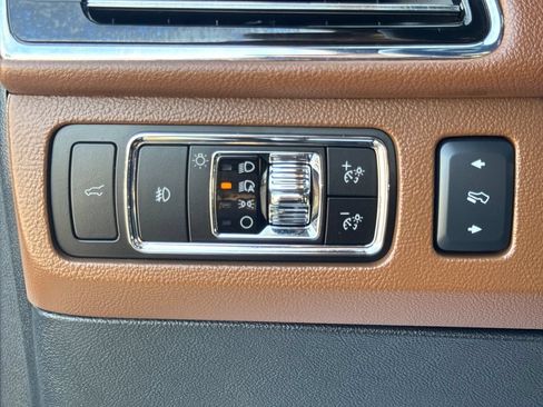 Used 2023 Lincoln Navigator Reserve AWD/4WD image 49