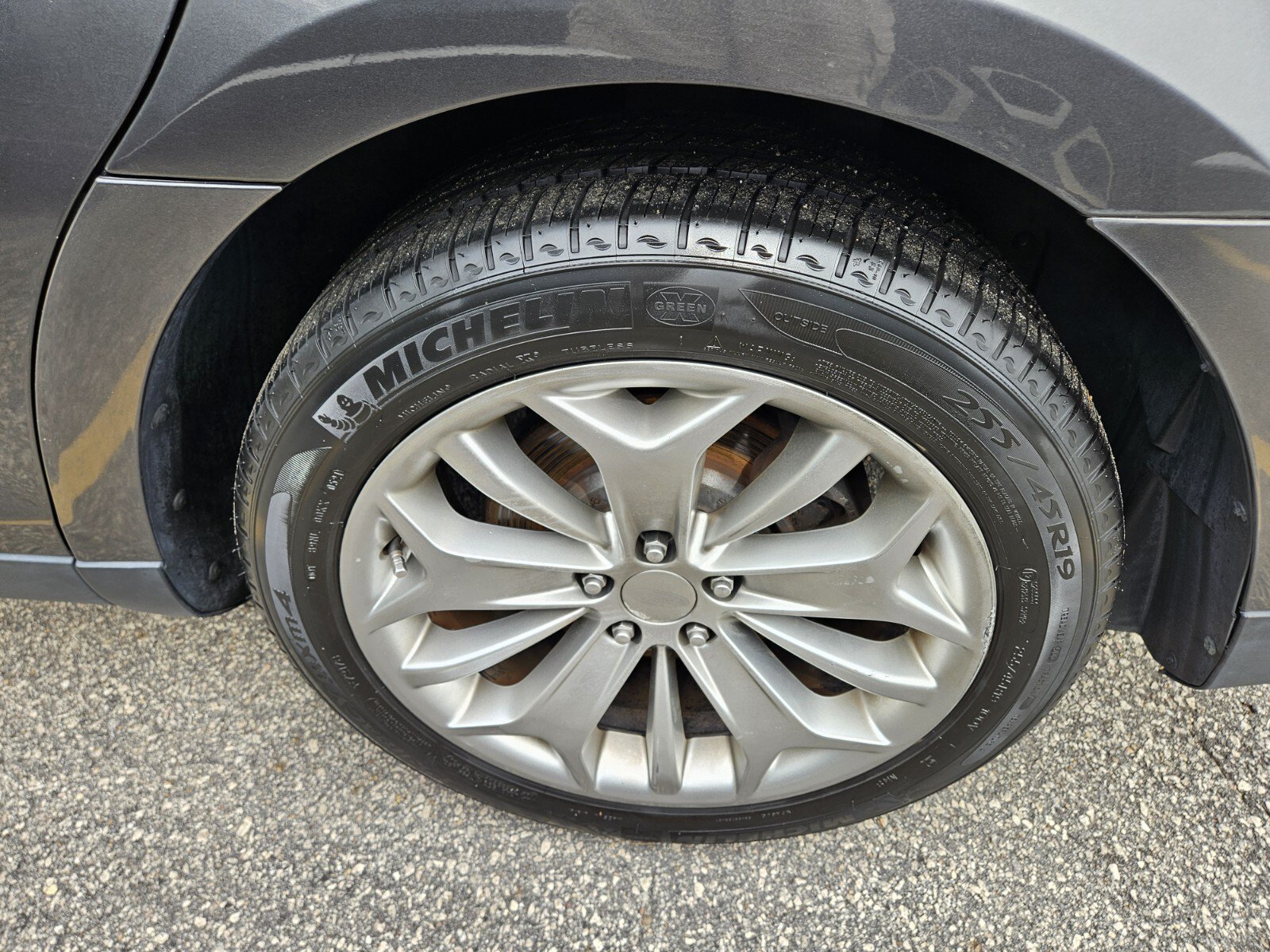 Used 2018 Ford Taurus Limited FWD image 8