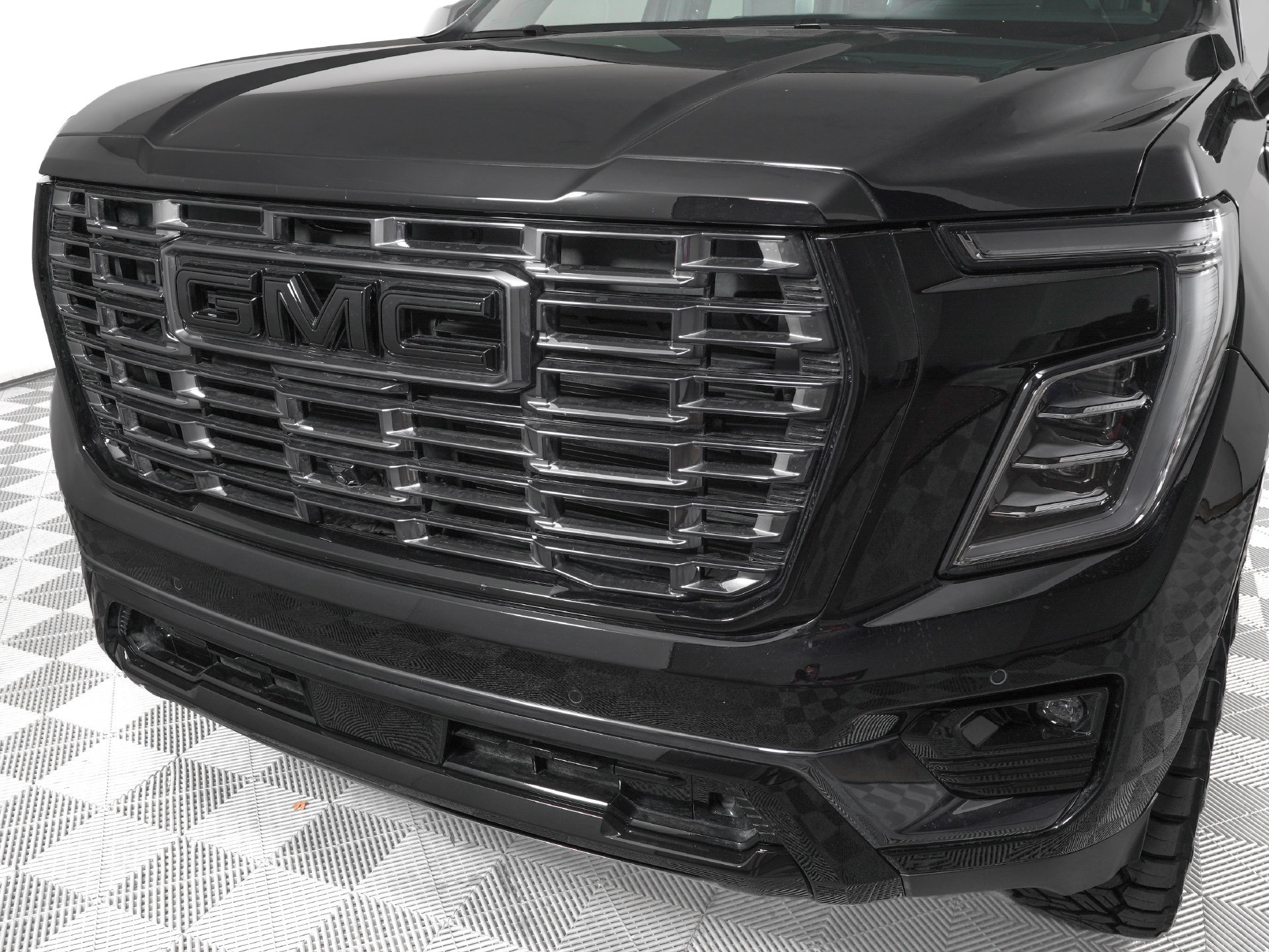 Used 2026 GMC Yukon Denali Ultimate AWD/4WD image 34