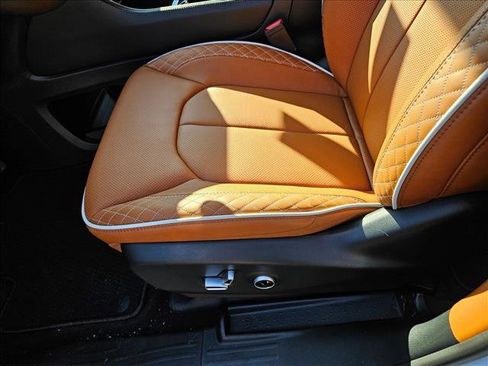 New 2026 Chrysler Pacifica Pinnacle image 4