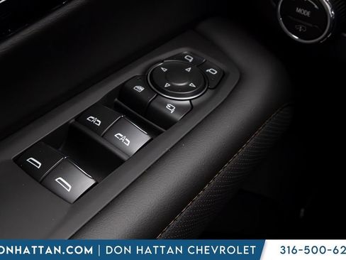 New 2026 Chevrolet Suburban High Country AWD/4WD image 12