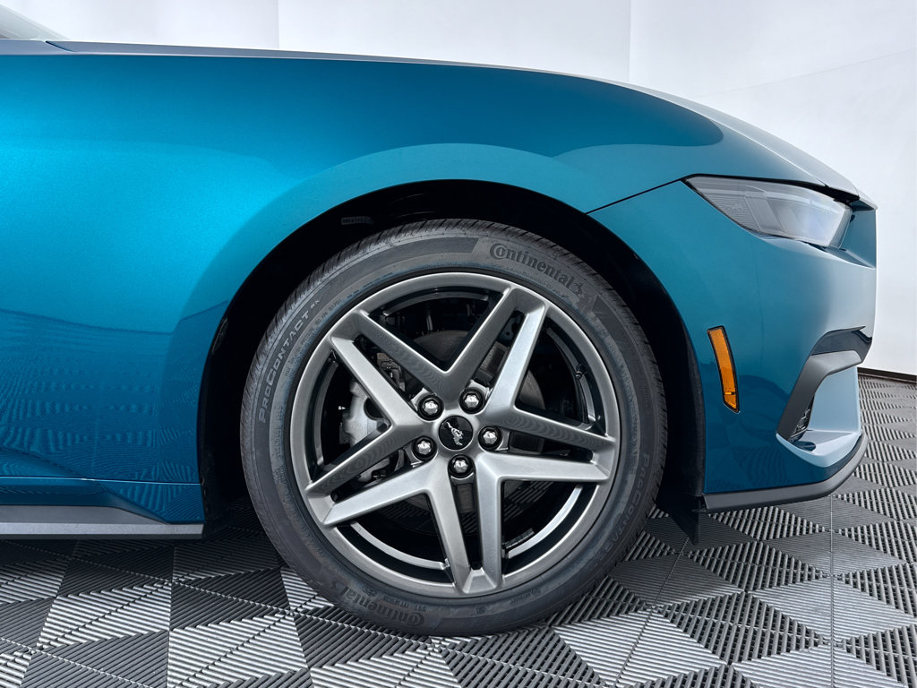 Used 2026 Ford Mustang Coupe RWD image 20