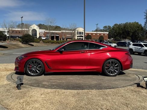 Used 2017 INFINITI Q60 Red Sport 400 image 5