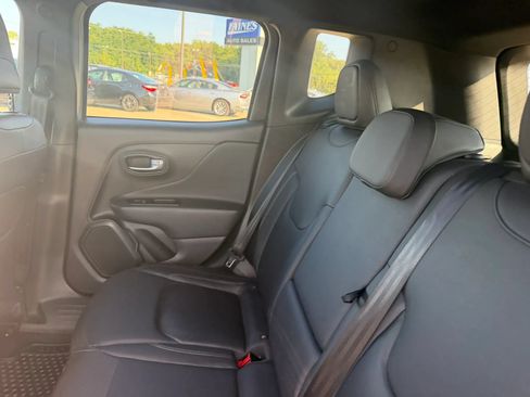 Used 2020 Jeep Renegade Altitude AWD/4WD image 37