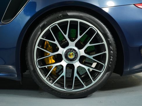 Used 2016 Porsche 911 Turbo S image 22