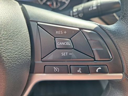 Used 2025 Nissan Altima 2.5 SV FWD image 22