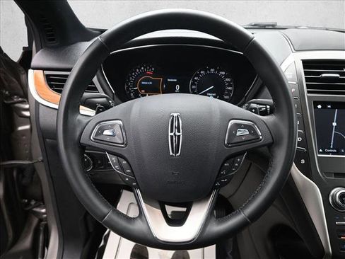 Used 2017 Lincoln MKC Reserve image 15