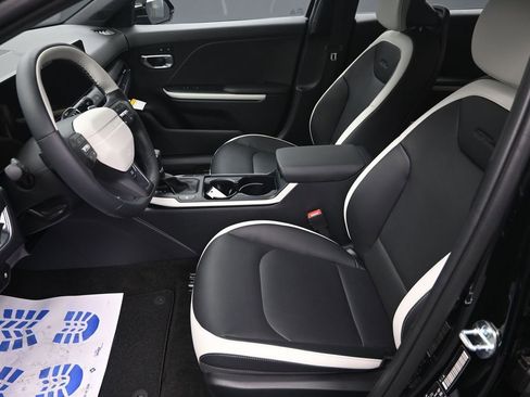 New 2026 Kia K4 GT-Line image 16