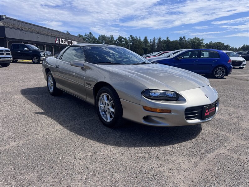 Used 2000 Chevrolet Camaro Z28 w/ Preferred Equipment Group 2 RWD image 3