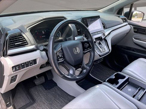 Used 2024 Honda Odyssey Touring image 16