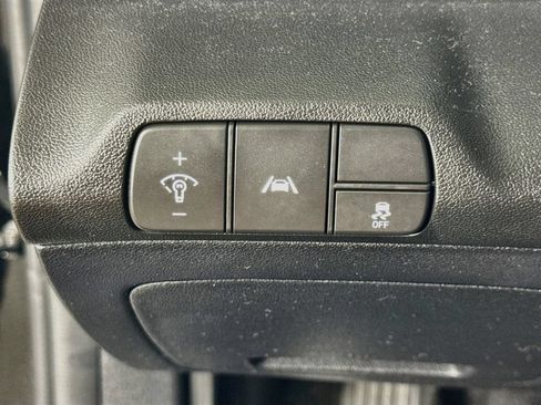 Used 2023 Hyundai Elantra Limited FWD image 20