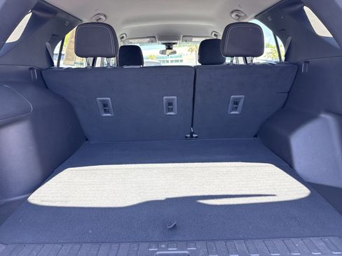 Used 2023 Chevrolet Equinox LS w/ Midnight Edition FWD image 30