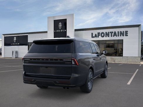 New 2026 Lincoln Navigator L Reserve AWD/4WD image 8