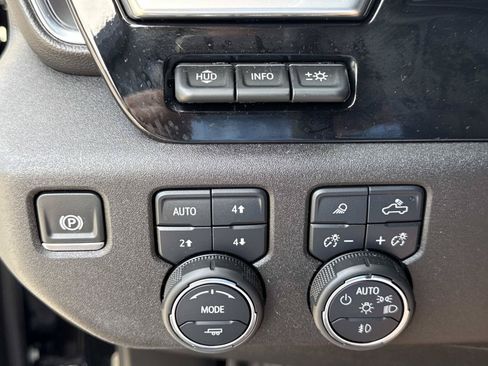 Used 2024 Chevrolet Silverado 2500 LTZ w/ LTZ Plus Package AWD/4WD image 30