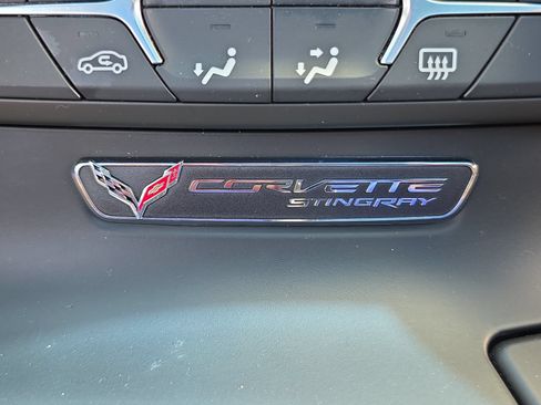 Used 2016 Chevrolet Corvette Stingray Coupe RWD image 25