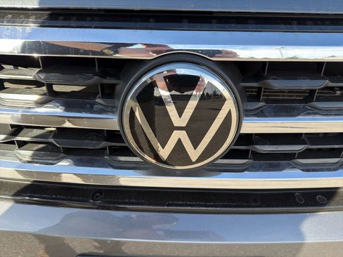 Used 2020 Volkswagen Atlas Cross Sport SEL image 33